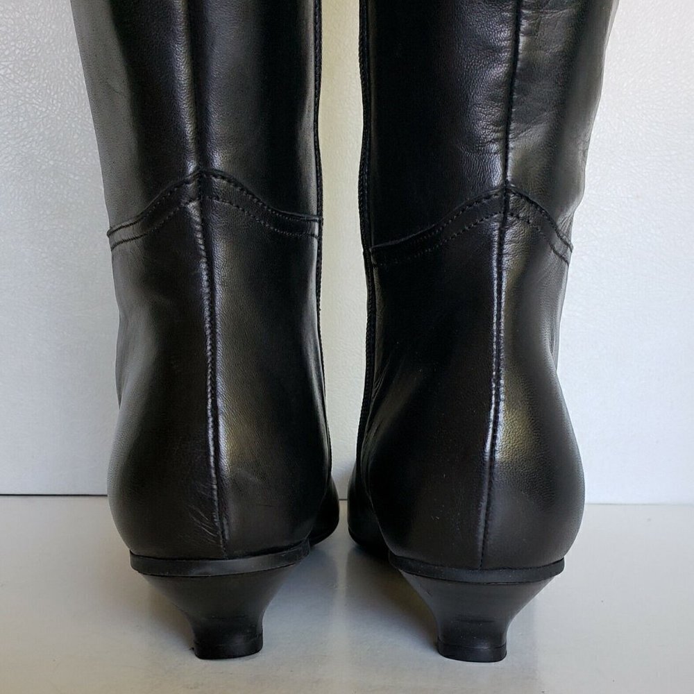 Attilio Giusti Leombruni Black Fur-Trimmed Heeled Boots - Picture 8 of 12